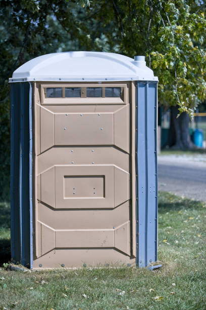 Best Portable restroom trailer rental  in Frazeysburg, OH